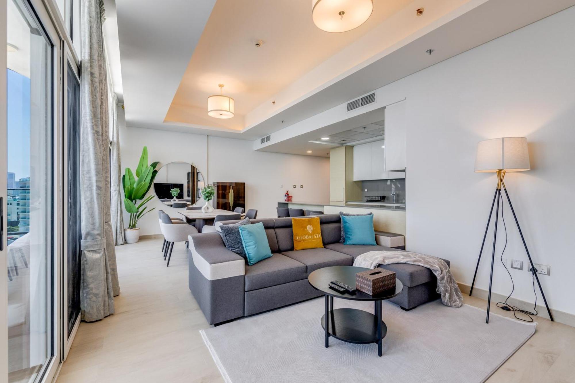 Luxury Azizi Mina Beachfront Apartment *